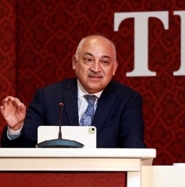 TFF Başkanı Büyükekşi yeni projeyi açıkladı: Dijital futbolcu bilgi sistemi geliyor