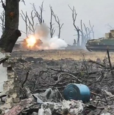 Ukrayna’ya ait savaş aracı, Rus zırhlısını imha etti