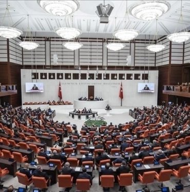Çalışma hayatıyla ilgili düzenlemeler | Kanun teklifi komisyonda kabul edildi