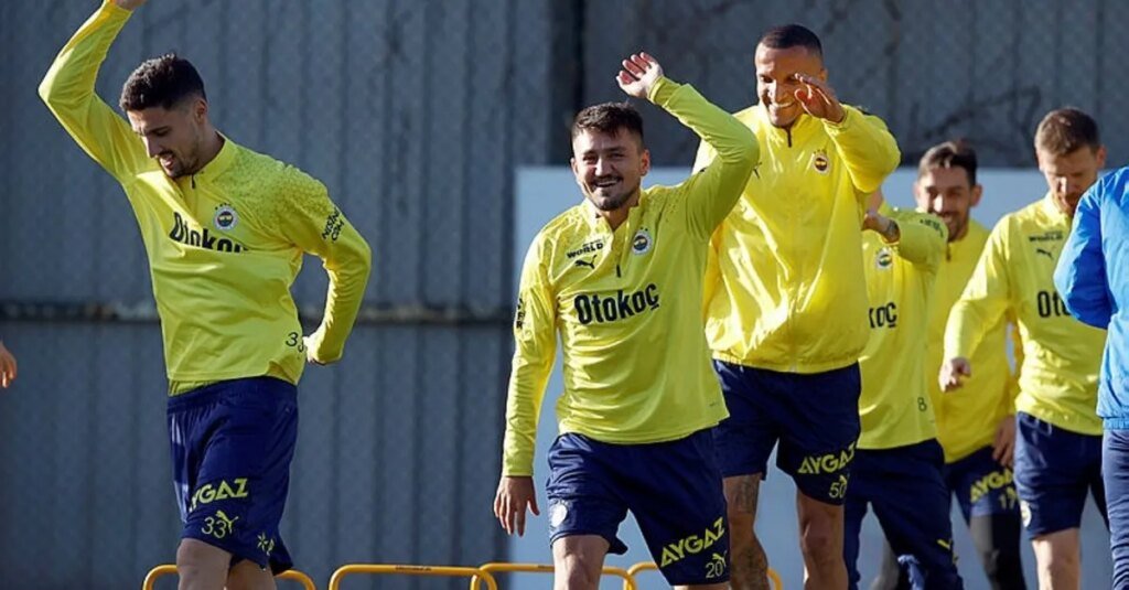Fenerbahçe, Samsunspor maçının hazırlıklarını sürdürdü