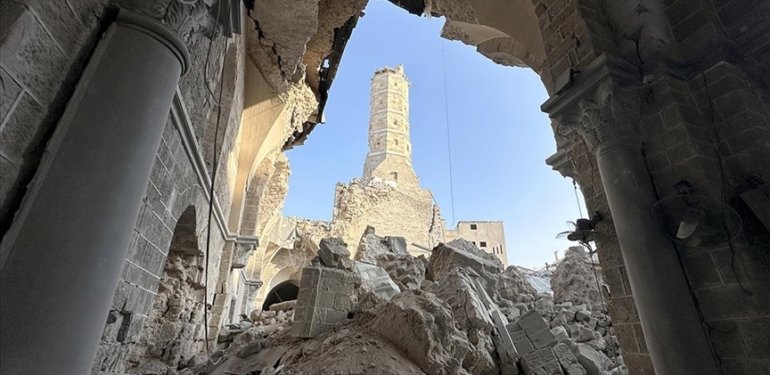İsrail, Gazze’de bin camiyi tahrip etti, 100’den fazla din adamını öldürdü
