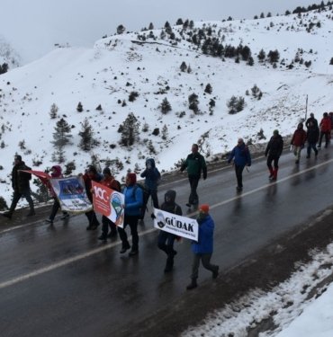 Zigana Dağı’nda 15 yıl önceki çığda hayatını kaybeden 10 dağcı anıldı