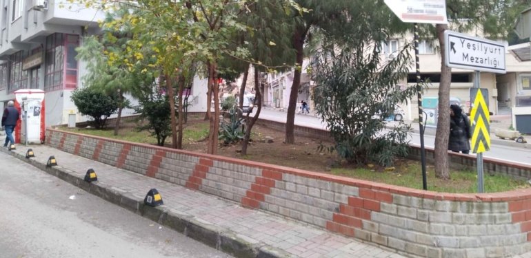 İzmir’de parkta cinayet