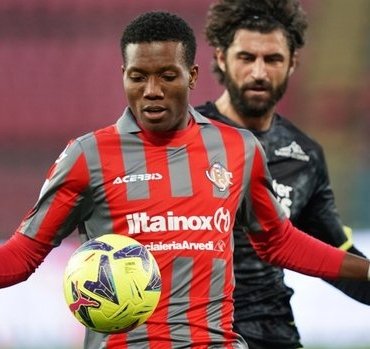 Okereke’den Beşiktaş’a haber var! Transferi…