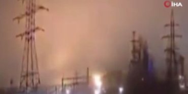 Rusya’da petrol rafinerisinde patlama