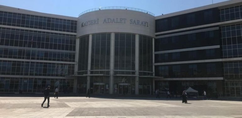 Zimmetine para geçiren katip tutuklandı