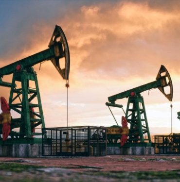 Küresel petrol arzı aralıkta günlük 490 bin varil azaldı