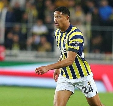 Fenerbahçe’de Jayden Oosterwolde: Türkiye’nin en iyi takımıyız!