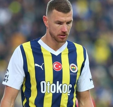 Fenerbahçe’de Edin Dzeko’dan şok tepki! Oyundan çıkarken…
