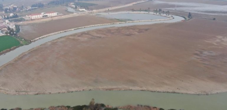 Amik Ovası’nda sular çekilmeye başladı