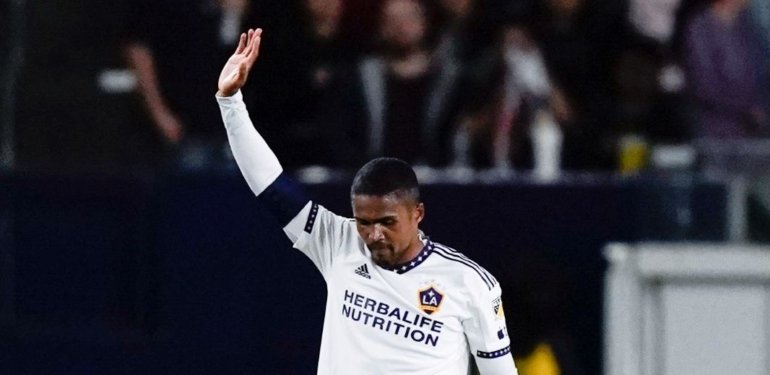 Douglas Costa’nın Süper Lig seferi iptal oldu