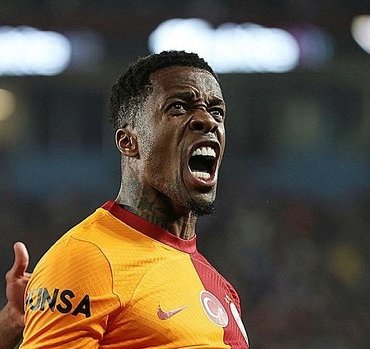 Fırtına forvet Zaha