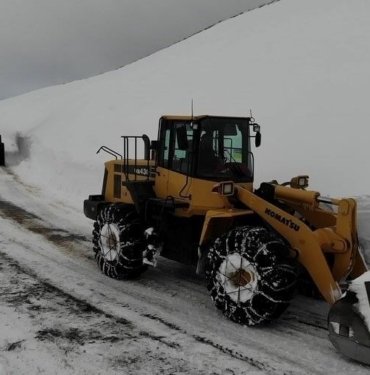 Bayburt’un yüksek kesimlerinde kar yağışı etkili oldu