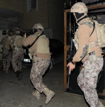 Mersin’de kaçakçılık operasyonu: 13 gözaltı