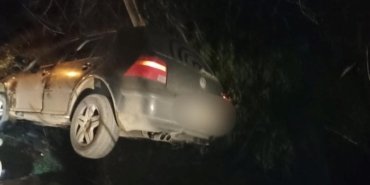 Hatay’da kontrolden çıkan araç bahçeye uçtu: 6 yaralı