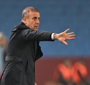Trabzonspor’da Abdullah Avcı’dan Abdülkadir Ömür açıklaması!