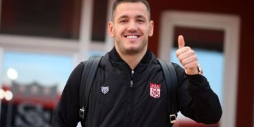 Sivasspor kafilesi 7 eksikle Antalya’ya gitti
