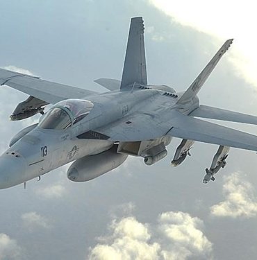 F-18 jetlerini havalandıran terör şakasının bedeli 95 bin euro para cezası