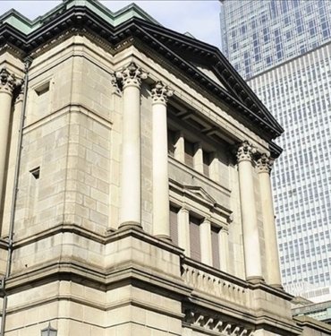 Japonya’dan ultra gevşek para politikasına devam kararı