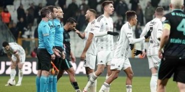 Siyah-Beyazlılar 10 kişi Adana Demirspor karşısında kaybettiği 2 puan sonrası olay yorum! “Beşiktaş çok ağır hasta”