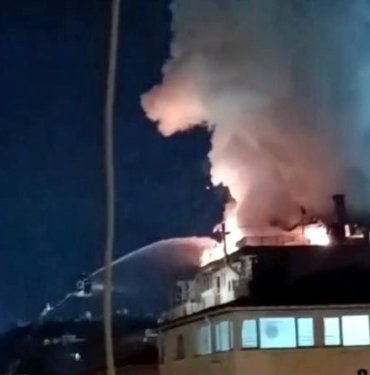 Ailesiyle tartışıp evi ateşe verdi