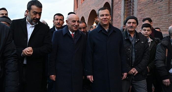 Turgut Altınok seçim çalışmalarına böyle başladı: Önce Hacı Bayram-ı Veli, ardından Anıtkabir ziyareti