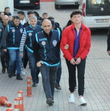 Kayseri’de yasa dışı bahis oynayanlara operasyon: 27 gözaltı
