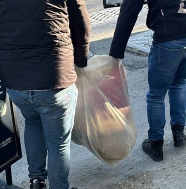 İzmir’de 3 köpek telef oldu, 2 köpek tedaviye alındı