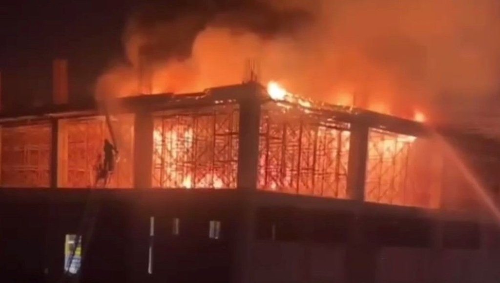 Mersin OSB’de fabrika yangını