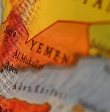 Yemen’deki Husiler, ABD savaş gemisini vurduklarını duyurdu