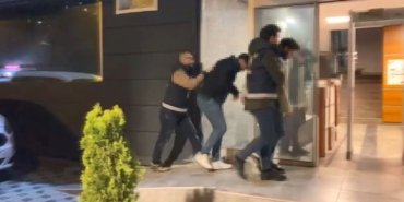 Maltepe’de kaçak elektronik sigara satan şüpheli yakalandı