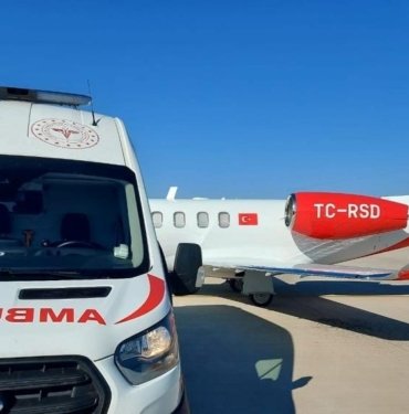 Ambulans uçak 10 günlük bebek için havalandı