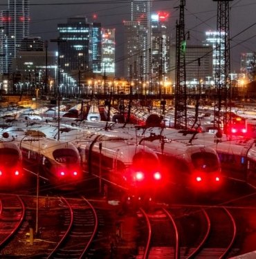 Almanya’da grev: Demiryolu trafiği durma noktasına geldi
