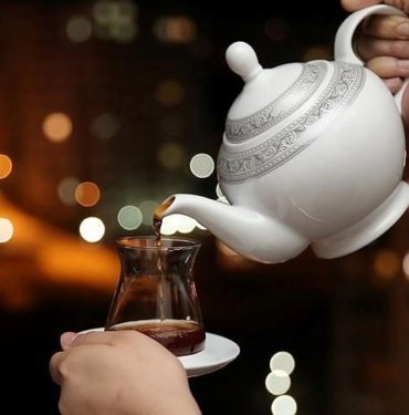 Bilim insanlarına göre çay içmek yaşlanmayı yavaşlatıyor