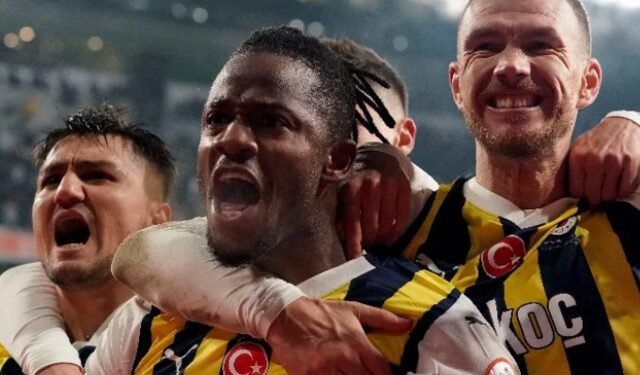 Fenerbahçe Başakşehir karşısındaki oyunuyla Süper Lig tarihinin rekorunu kırdı!
