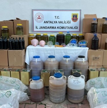 Antalya’da 3,5 ton sahte zeytinyağı ele geçirildi