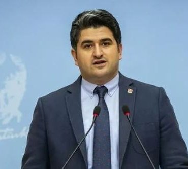 Onursal Adıgüzel kimdir? CHP İstanbul Ataşehir Belediye Başkan adayı Onursal Adıgüzel’in özgeçmişi