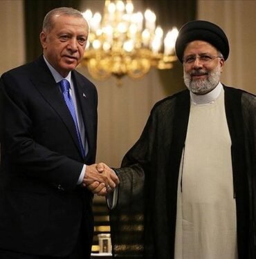 cumhurbaskani-erdogan,-reisi-ile-goeruestue:-tuerkiye-teroerle-muecadelede-iran’in-yaninda
