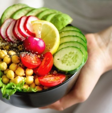 Veganlara uyarı: Bitkisel beslenme gebelik zehirlenmesi riskini 5 kat yükseltiyor