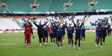 RAMS Başakşehir Konyaspor karşısında muhteşem bir geri dönüşe imza attı! 2-0 geriye düştükleri maçı kazandılar