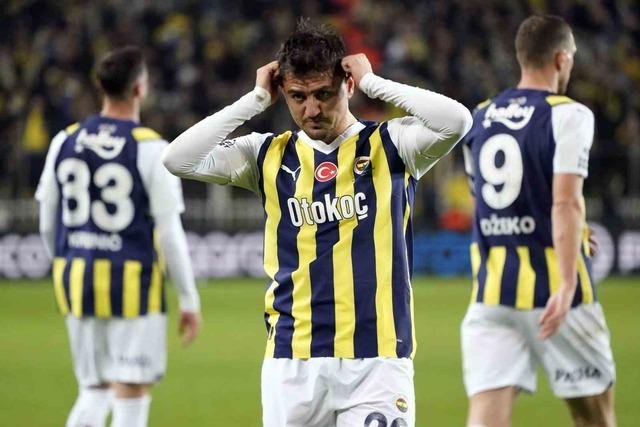 Cengiz Ünder duble yaptı, Fenerbahçe geriye düştüğü Ankaragücü mücadelesinden 3 puanı kurtarmayı bildi!