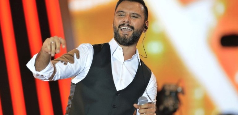 Konser yolunda rahatsızlanan Alişan apandist ameliyatı oldu