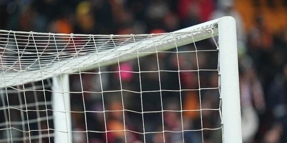 5 kez direğe takılan Galatasaray, maç sonu kale direklerini paylaştı! "Bunları hemen sökelim" 21 5 kez direğe takılan Galatasaray, maç sonu kale direklerini paylaştı! “Bunları hemen sökelim”