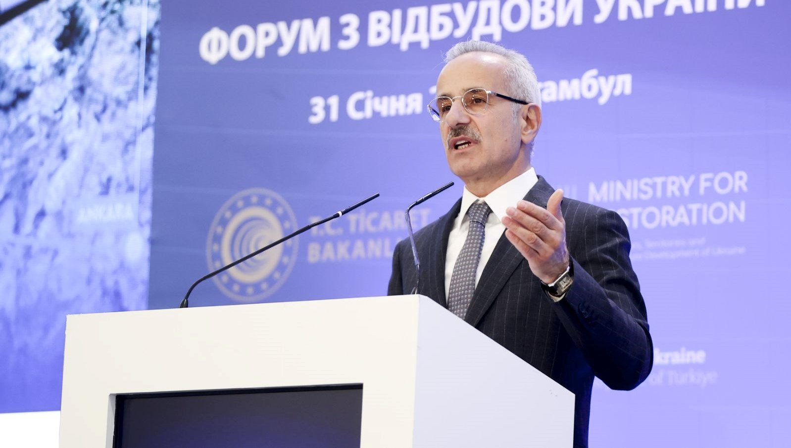 Bakan Uraloğlu: Ankara-İstanbul arası “Süper Hızlı Tren Projesi”ne başladık