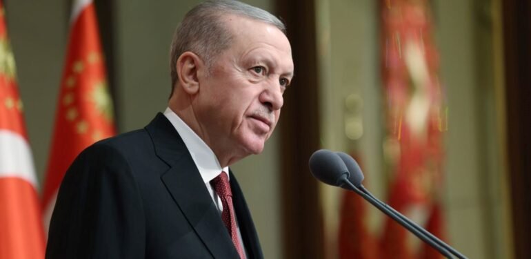 Cumhurbaşkanı Erdoğan: Herkesi şaşırtacak gelişmeler olacak