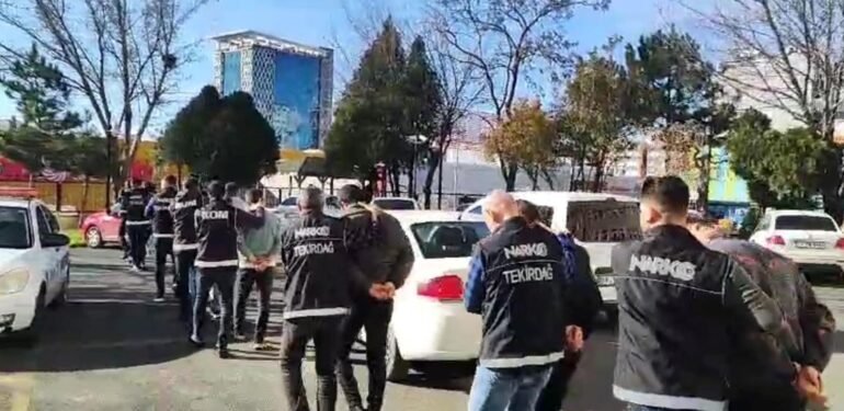“Uyuşturucuyla mücadele” sayfası kurdu, uyuşturucu ticaretinden gözaltına alındı