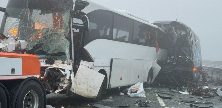 Kuzey Marmara Otoyolu’nda zincirleme kaza: 10 kişi öldü, 61 kişi yaralandı