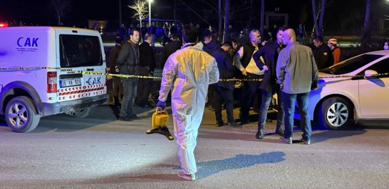 Sakarya’da derede erkek cesedi bulundu