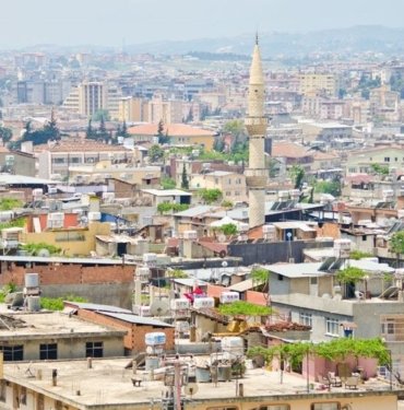 hatay’da-bagirsaginda-dogustan-kese-olan-cocuk-sagligina-kavustu