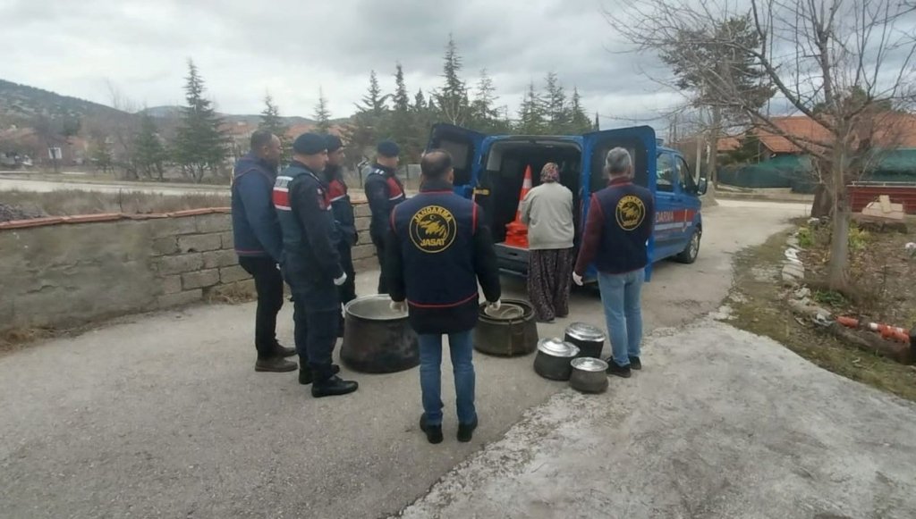 isparta’da-bakir-tencere-hirsizi-2-suepheli-yakalandi